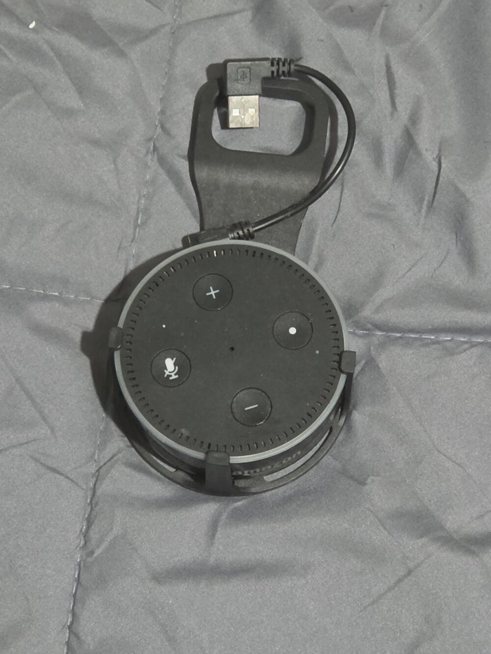 Gen 1 Alexa with holder for outlet
